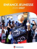 couverture guide enfance jeunesse 2026-2027 - enfant avec un cartable