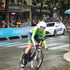 contre la montre large