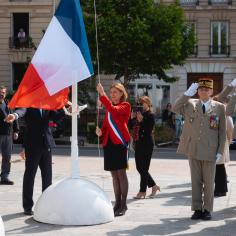 Cérémonie du 8 mai 2025 - lever des couleurs (c) Hugo Lebrun