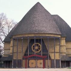 photo d'un bâtiment en forme de case