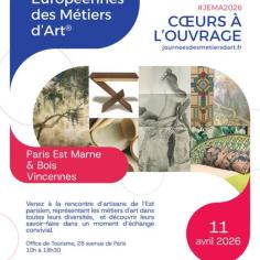 une affiche bleu blanche et rouge avec un pèle mèle d'ouvre d'art