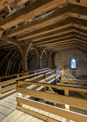 photo dans les combles de la sainte chapelle du chtâteau