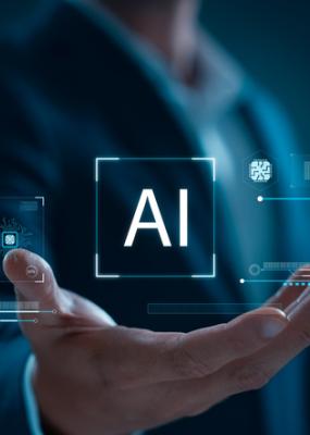 Homme d’affaires utilisant la technologie de l’intelligence artificielle dans les affaires futures.