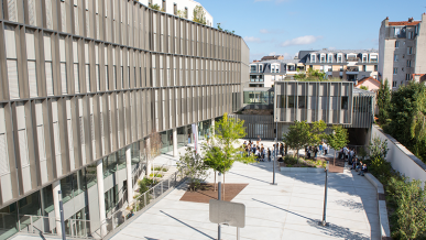 nouveau lycée