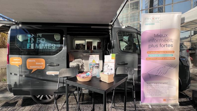 van info femmes
