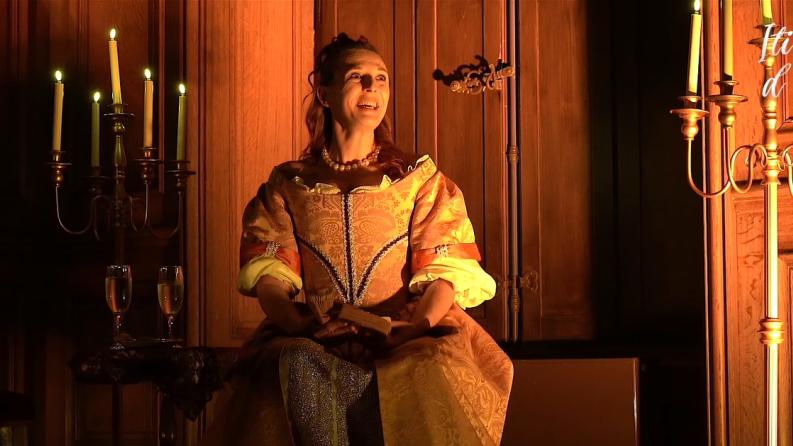 Actrice qui joue une scène