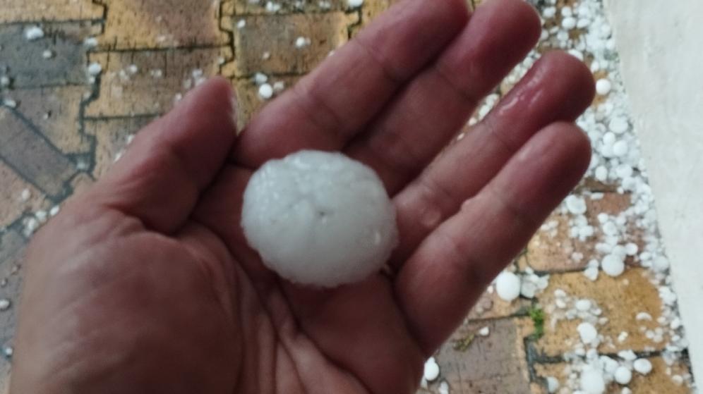 Orage de grêle du 3 mai - image de grêlon